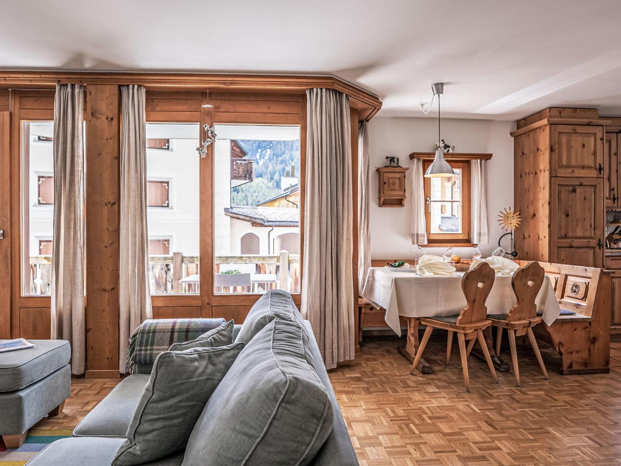 Apartment Chesa Mezzaun By Interhome Zuoz Kültér fotó